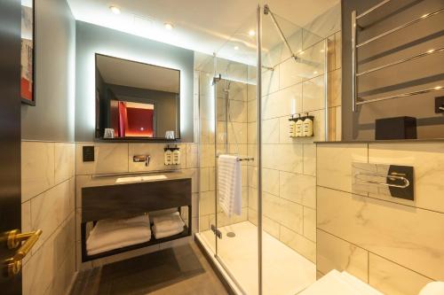 Premium Queen Room