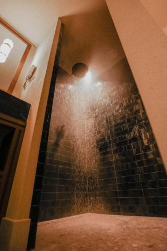 Lodge – Charm Heatherview