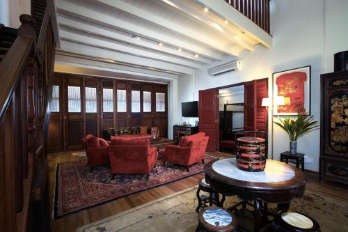 Argus Apartment