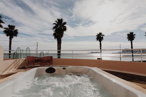 Double Room with Hot Tub and Private Terrace