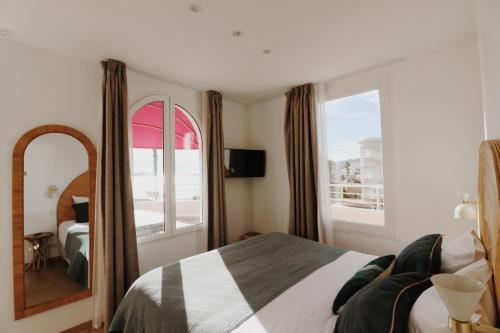 Double Room with Hot Tub and Private Terrace