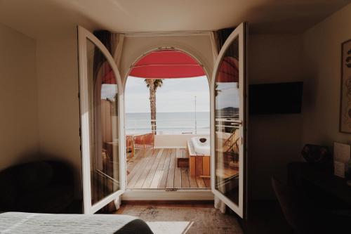 Double Room with Hot Tub and Private Terrace