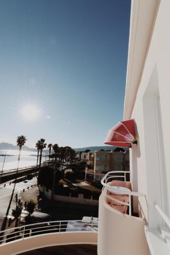 Double Room with Balcony and Sea View