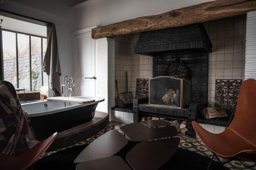 Suite La Maison de la Source ‘Eau Vive