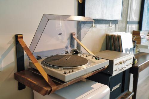 The Artist Room: No Television, Just Life!