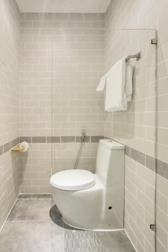 Double Room - No Window
