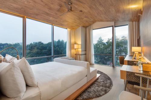 Corner Suite