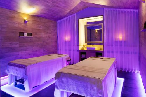 Corner Suite with Spa Offer
