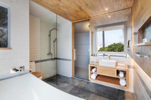 Corner Suite with Spa Offer