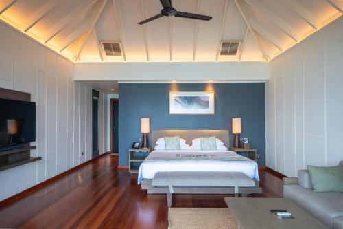 Sunset Jacuzzi Beach Villa