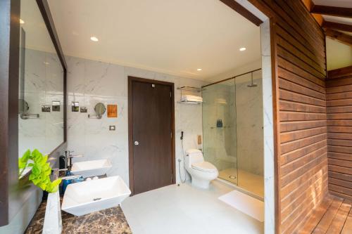 Sunset Jacuzzi Beach Villa