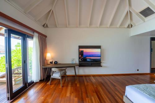 Sunset Jacuzzi Beach Villa