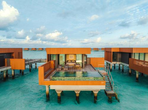 Sunset Ocean Pool Villa