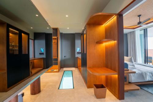 Sunset Ocean Pool Villa