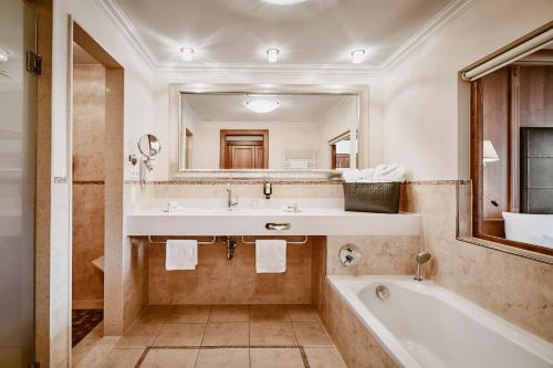 Large Double Room