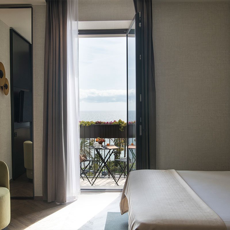 Deluxe Sea View with Balcony