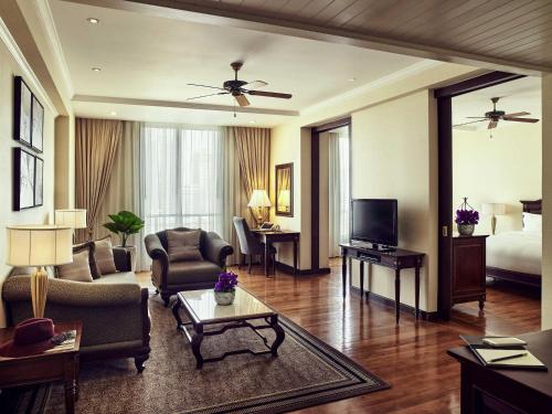 Prestige Suite with Executive Lounge Access