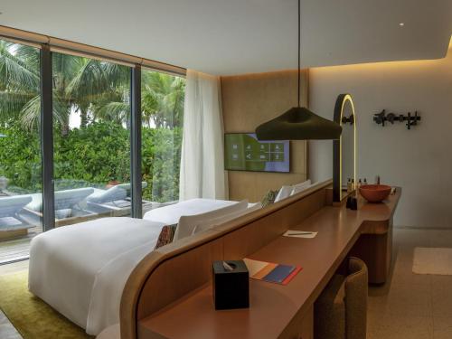 Two Bedroom Lagoon Beach Pool Loft
