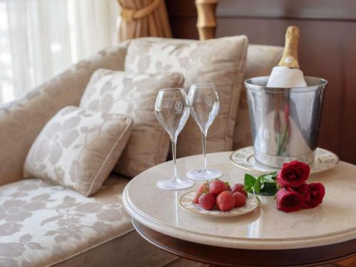 Opera King Suite with Club Access