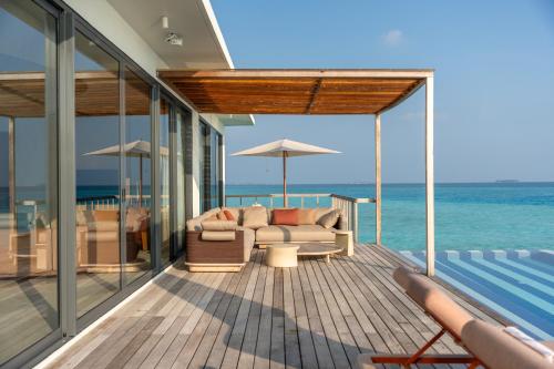 Three Bedroom Ocean Water Pool Atelier 