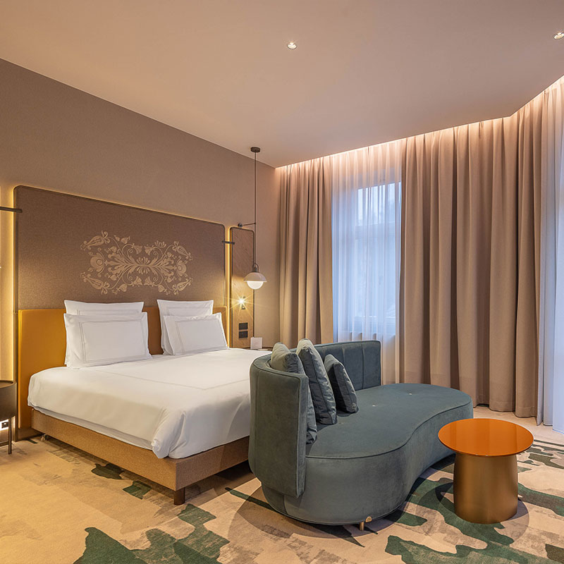 Deluxe Suite