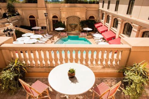 Caroline Astor Suite, Suite, 1 King, Pool view, Balcony