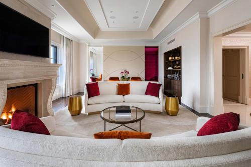 Empire Suite, Presidential Suite, City view, Balcony