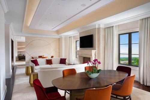 Empire Suite, Presidential Suite, City view, Balcony
