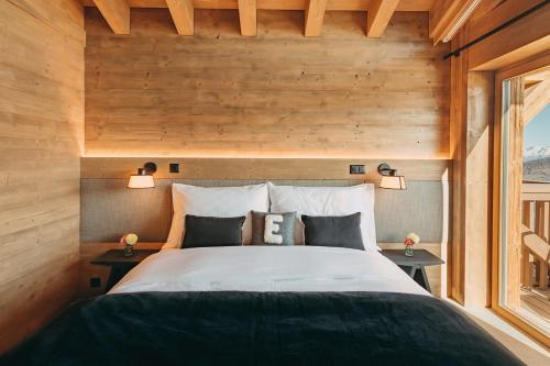 King Room with Balcony