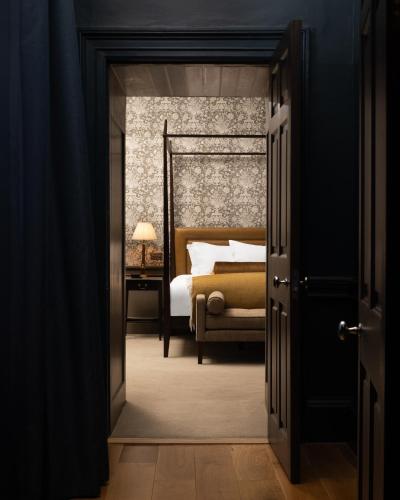 Deluxe Stateroom House