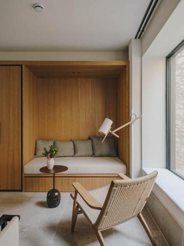 Superior Double or Twin Room with Pool View