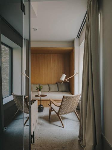 Superior Double or Twin Room with Pool View