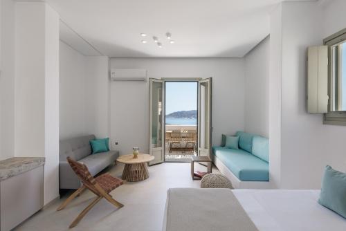 Superior Triple Room with Sea View