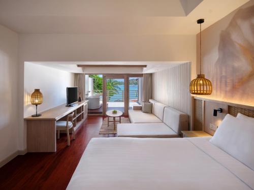 Beachfront Suites