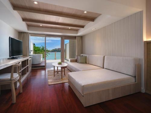 Beachfront Suites