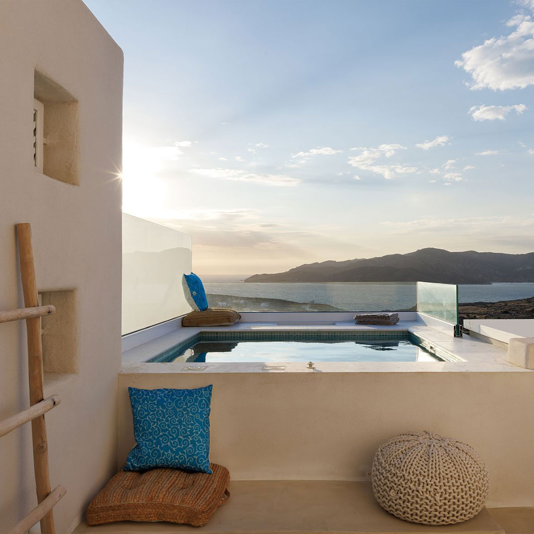 Suite with Hot Tub