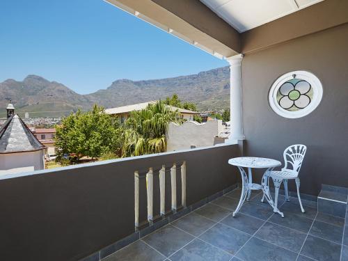 Heritage Classic room with Balcony