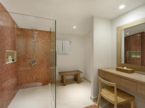 Seafront Suite