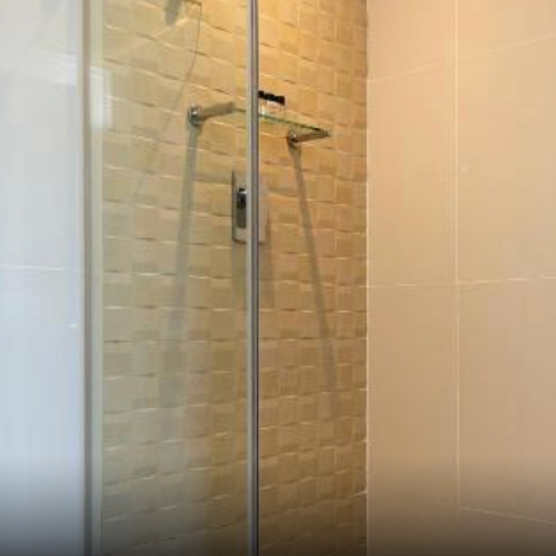 Interleading Family Suite 2