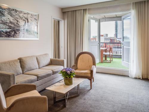 Seaport King Suite