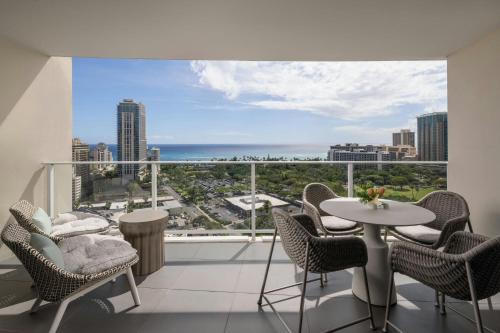 Deluxe Suite with Ocean View