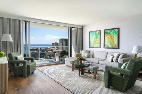 Grand One Bedroom Suite with Ocean View