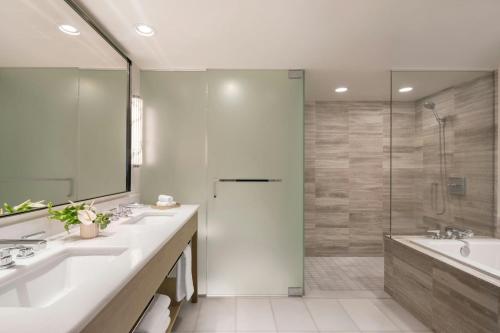 Deluxe Two-Bedroom Suite with Ocean View