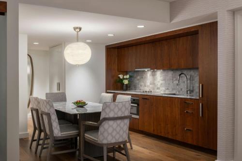 Grand Two Bedroom Suite with Ocean View