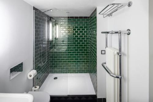 Open Plan King Studio