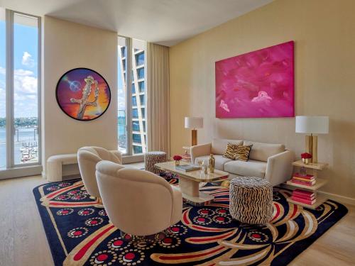 Hudson Signature One-Bedroom Suite
