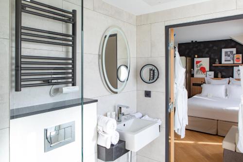 Family suite