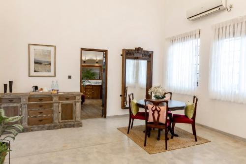 Deluxe Suite with Spa Bath