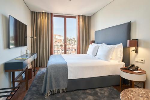 Superior Top Floors (Single Occupancy)