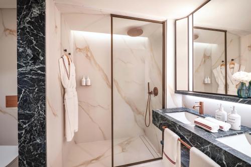 Panoramic Premium Double or Twin Room